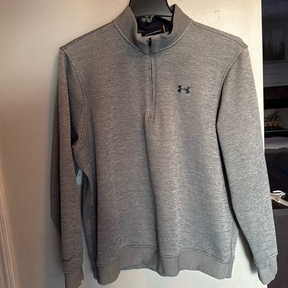Under Armour pullover